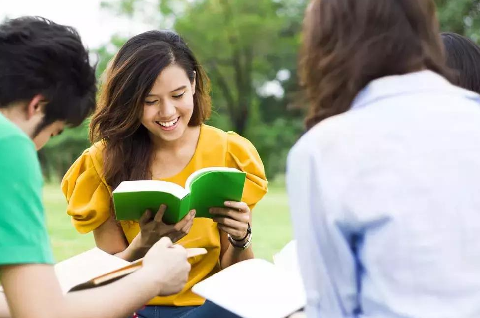 大學畢業(yè)出國留學究竟需不需要考SAT？